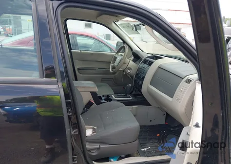 2012 Ford Escape Xls из США, поврежденный, VIN 1FMCU0C78CKB50890